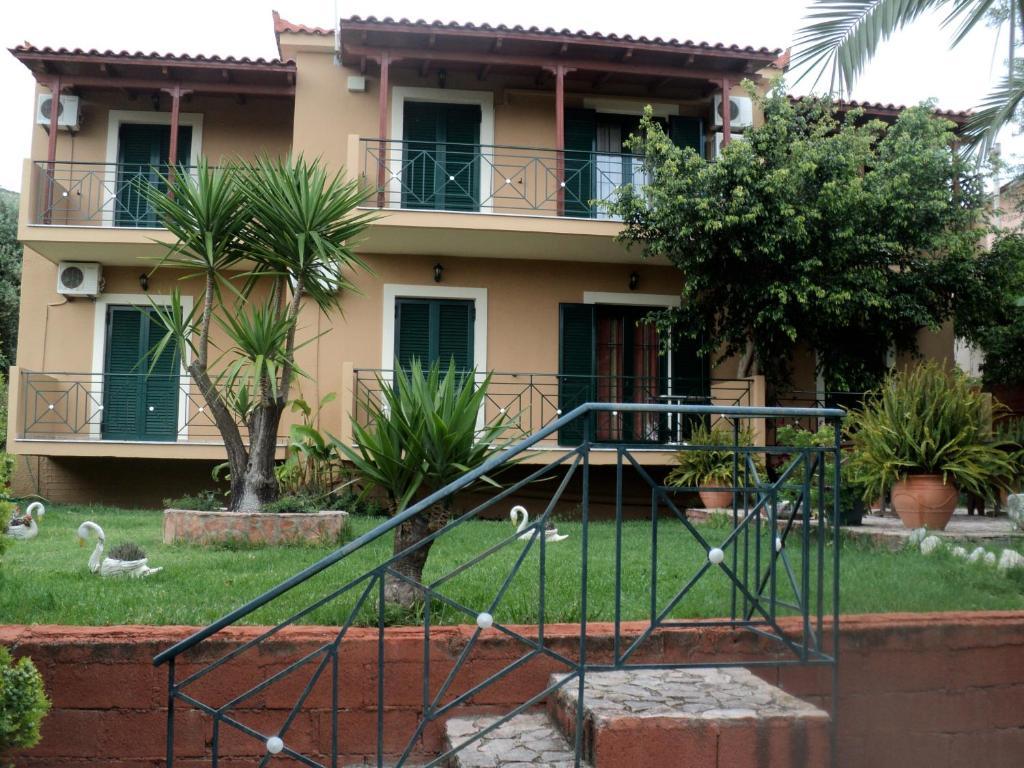 Anastasis Apartments Τραπεζάκι Εξωτερικό φωτογραφία